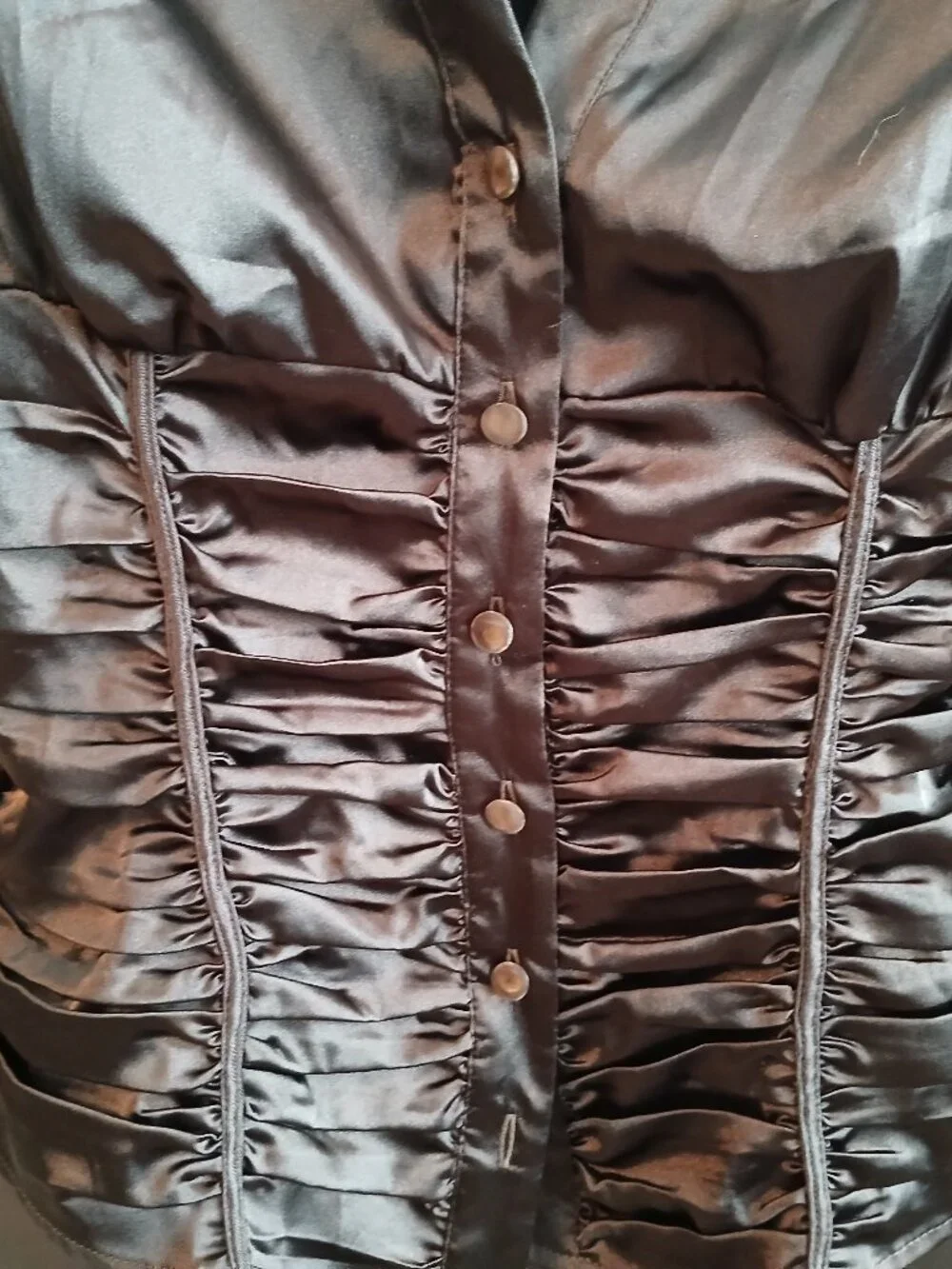 Size S Guess V Neck Blouse - Picture 2 of 3